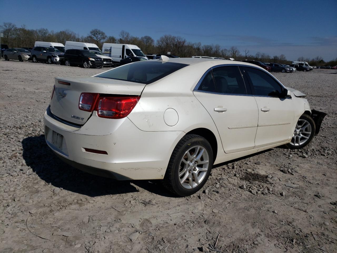 Photo 4 from auction – 2014 CHEVROLET MALIBU 1LT with VIN 1G11C5SL8EF275645