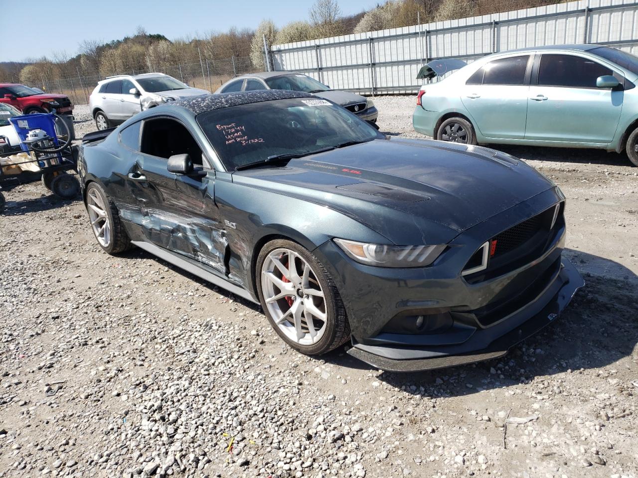 FORD MUSTANG GT 2015 with VIN 1FA6P8CF4F5424951 - Photo from auction