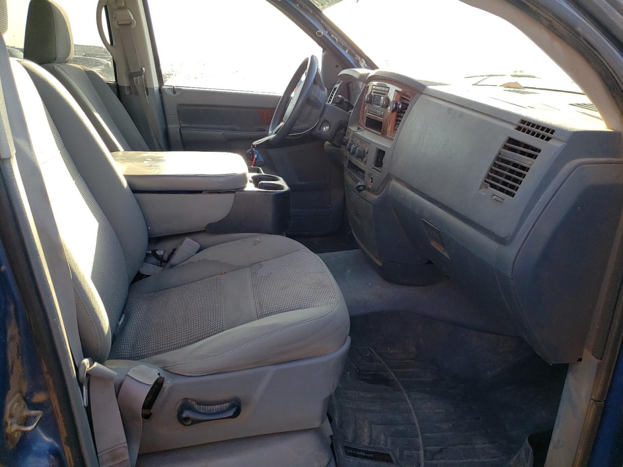 Photo 5 from auction – 2006 DODGE RAM 1500 S with VIN 1D7HU18N66J226548