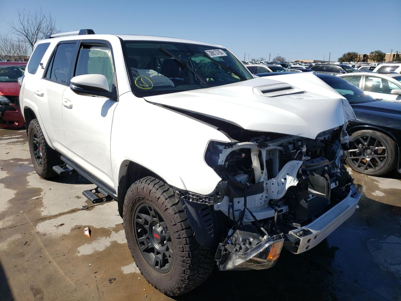 Photo 1 from auction – 2018 TOYOTA 4RUNNER SR with VIN JTEBU5JR6J5570110