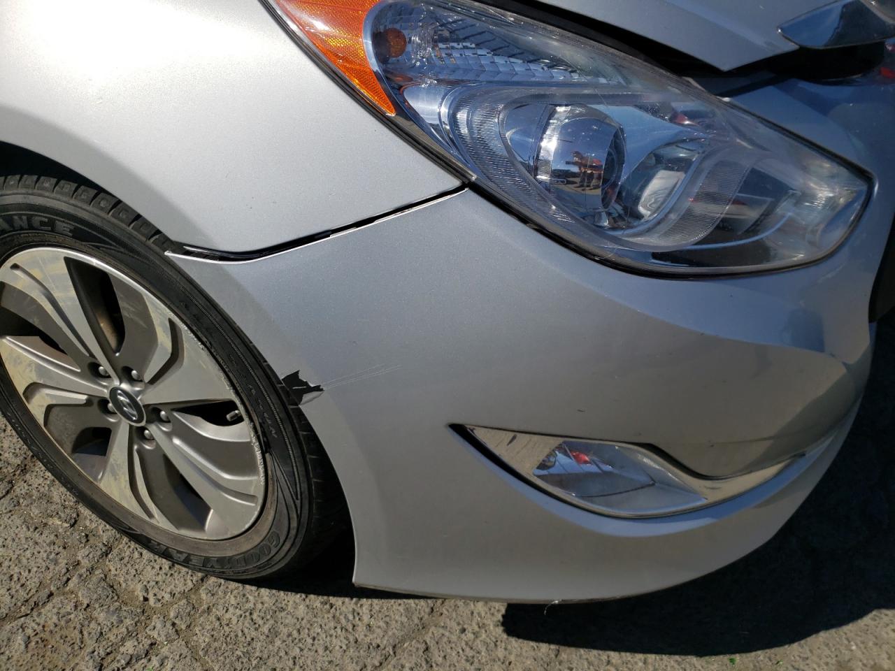 Photo 9 from auction – 2014 HYUNDAI SONATA HYB with VIN KMHEC4A41EA111899