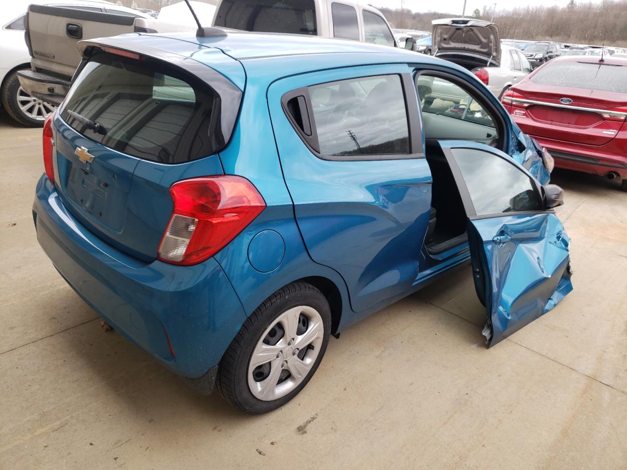 Photo 4 from auction – 2019 CHEVROLET SPARK LS with VIN KL8CB6SA7KC705002