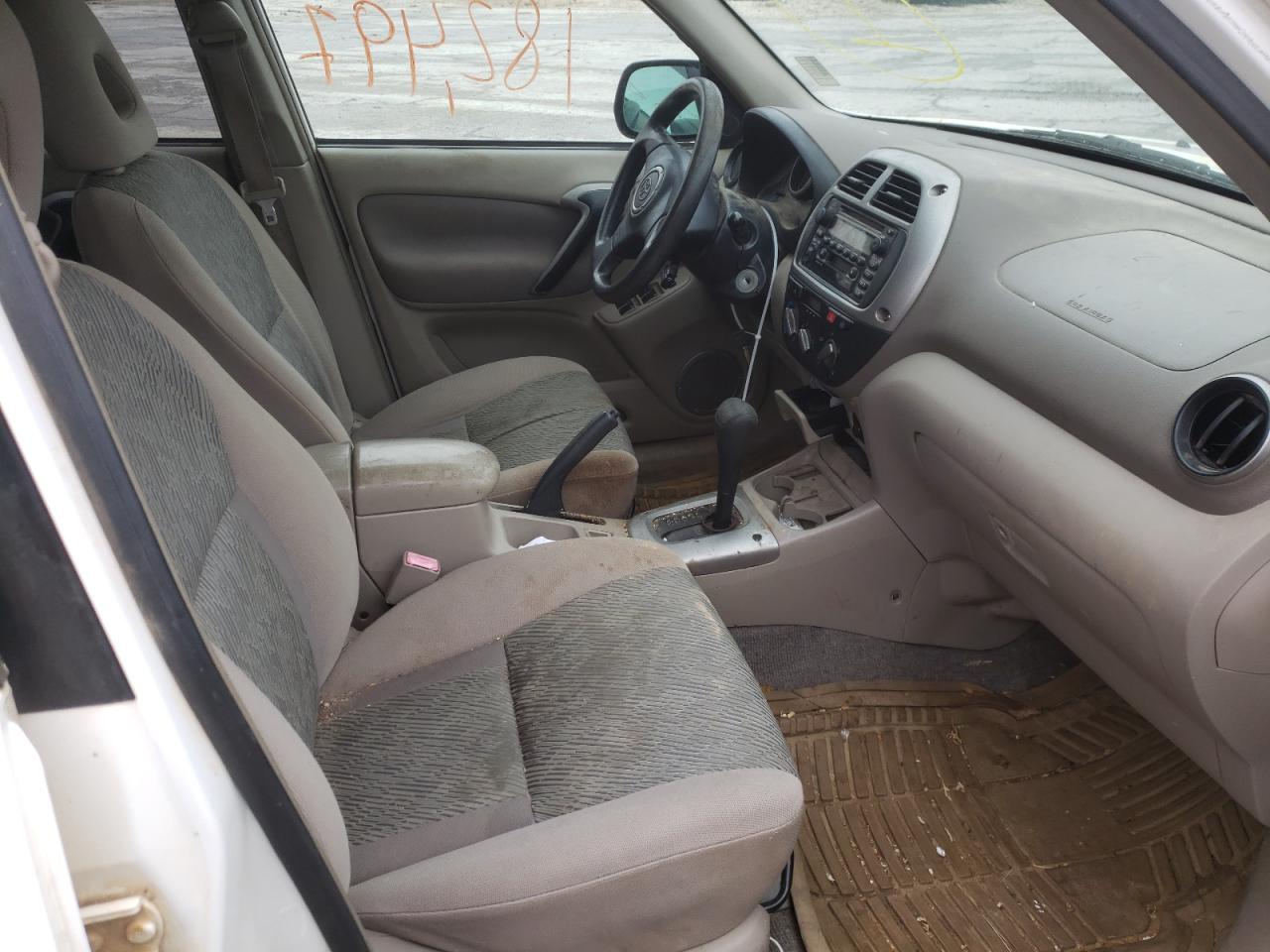 Photo 5 from auction – 2001 TOYOTA RAV4 with VIN JTEHH20V210083995