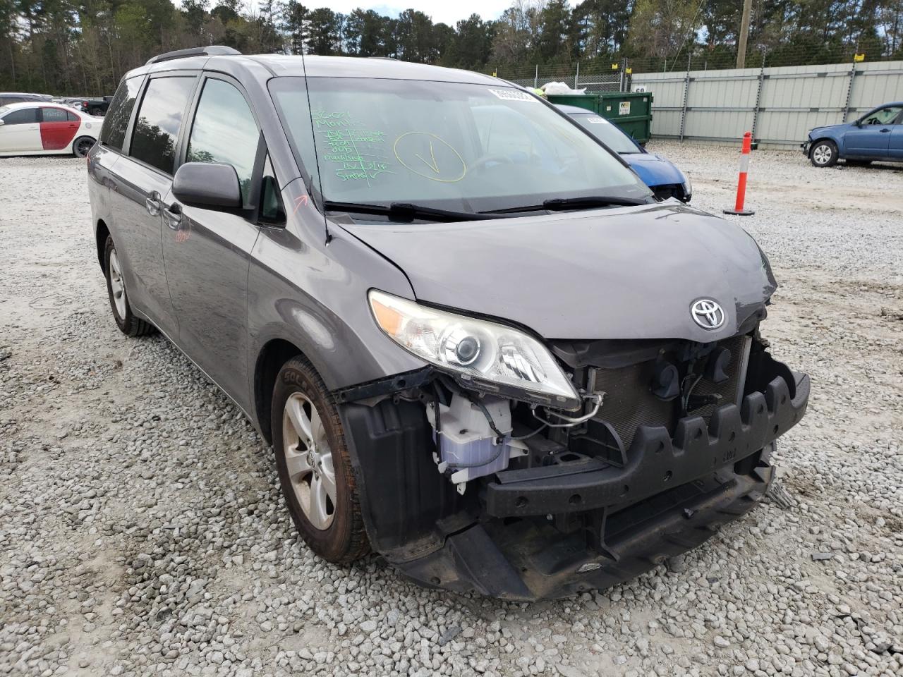 TOYOTA SIENNA LE 2011 with VIN 5TDKK3DC7BS152821 - Photo from auction
