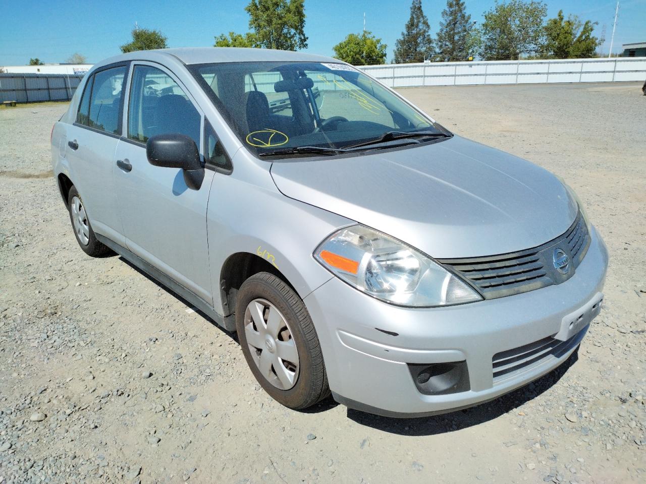 NISSAN VERSA 2010 with VIN 3N1CC1AP4AL449551 - Photo from auction