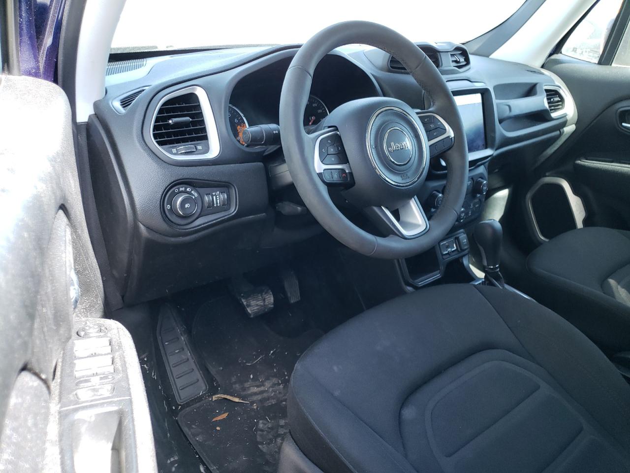 Photo 9 from auction – 2018 JEEP RENEGADE L with VIN ZACCJABB5JPH55302