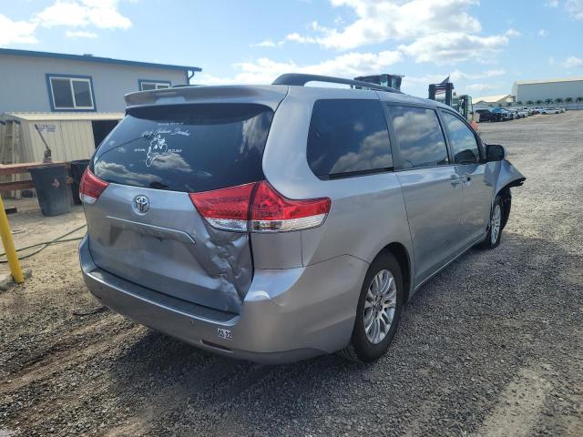 Photo 4 from auction – 2012 TOYOTA SIENNA XLE with VIN 5TDYK3DC4CS206457