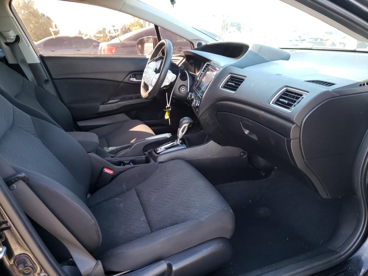 Photo 5 from auction – 2015 HONDA CIVIC SE with VIN 19XFB2F74FE238213