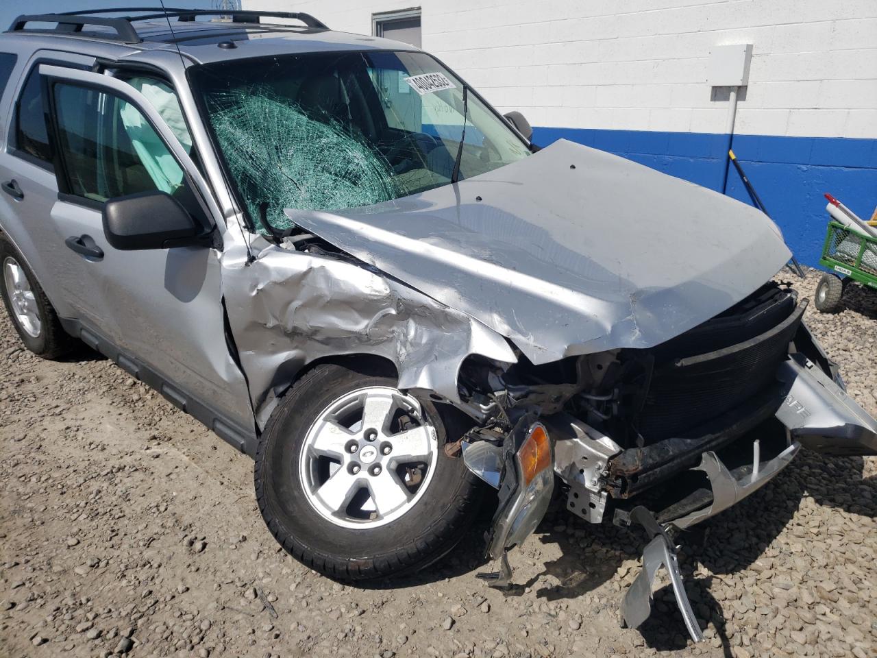 Photo 9 from auction – 2011 FORD ESCAPE XLT with VIN 1FMCU9D71BKA39230