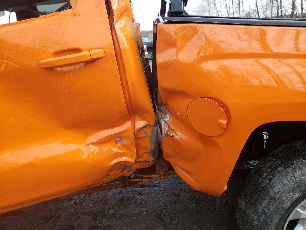 Photo 10 from auction – 2015 CHEVROLET silverado with VIN 3GCUKREC9FG383380