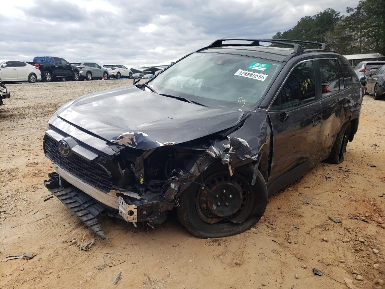 Photo 2 from auction – 2019 TOYOTA RAV4 LE with VIN JTMF1RFV2KJ017457