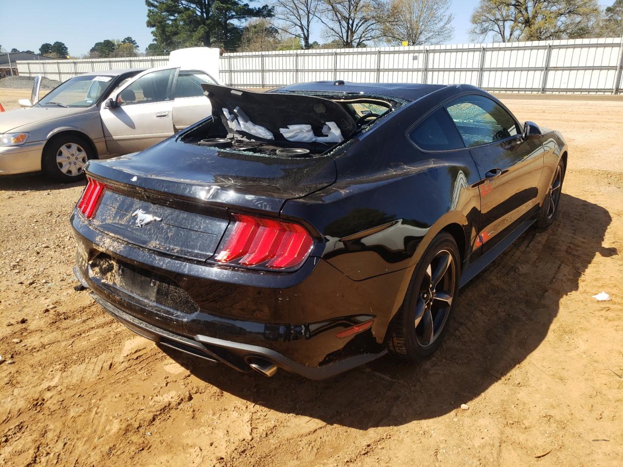 Photo 4 from auction – 2019 FORD MUSTANG with VIN 1FA6P8TH3K5185663