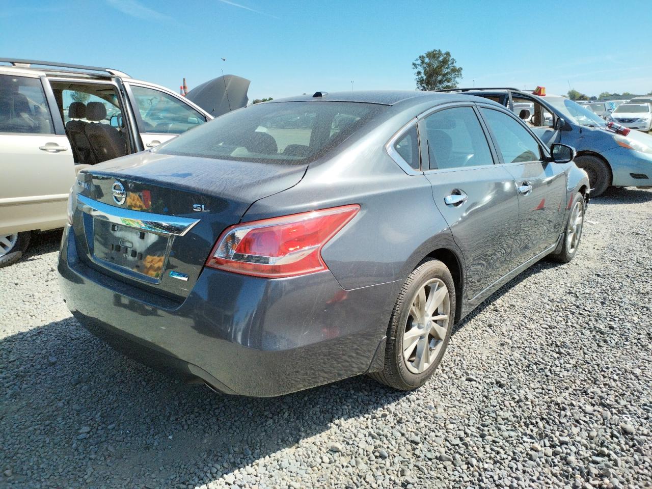 Photo 4 from auction – 2013 NISSAN ALTIMA 2.5 with VIN 1N4AL3AP4DN469485