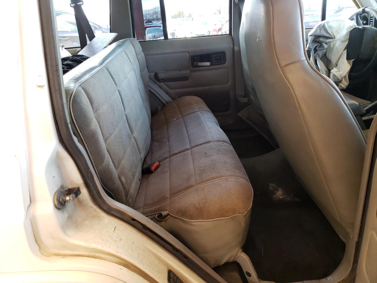 Photo 6 from auction – 1996 JEEP CHEROKEE S with VIN 1J4FT68SXTL269694