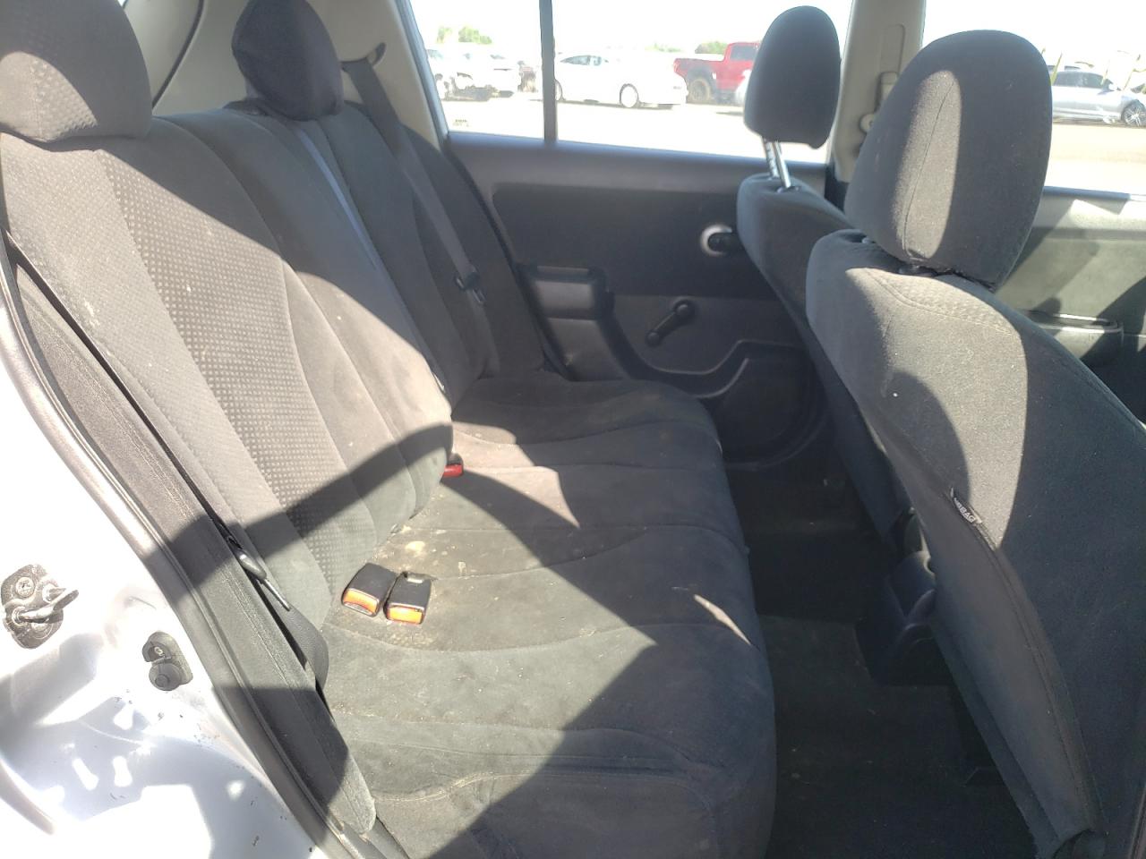 Photo 6 from auction – 2011 NISSAN VERSA S with VIN 3N1BC1CPXBL409758
