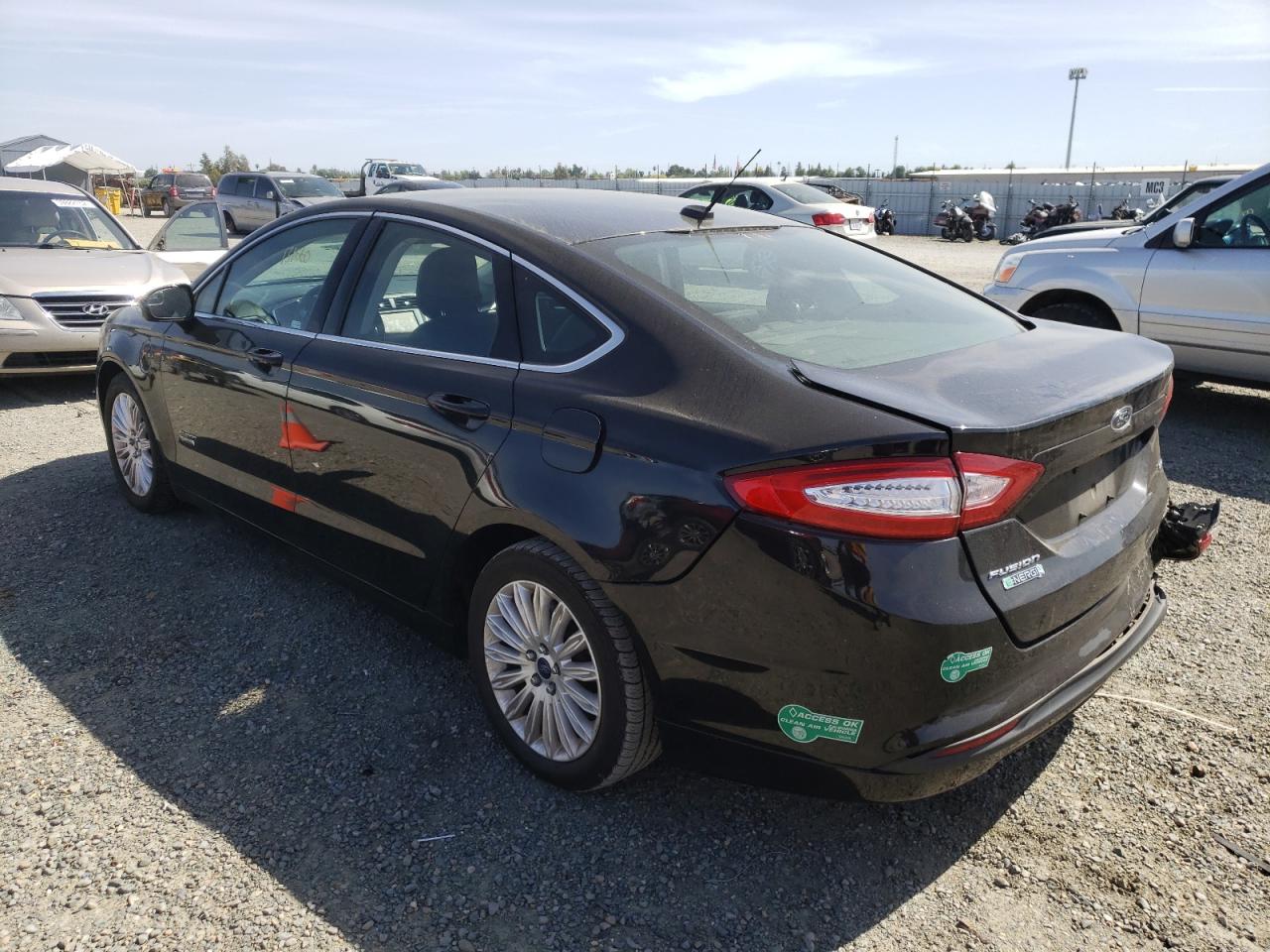 Photo 3 from auction – 2013 FORD FUSION SE with VIN 3FA6P0PU7DR282454