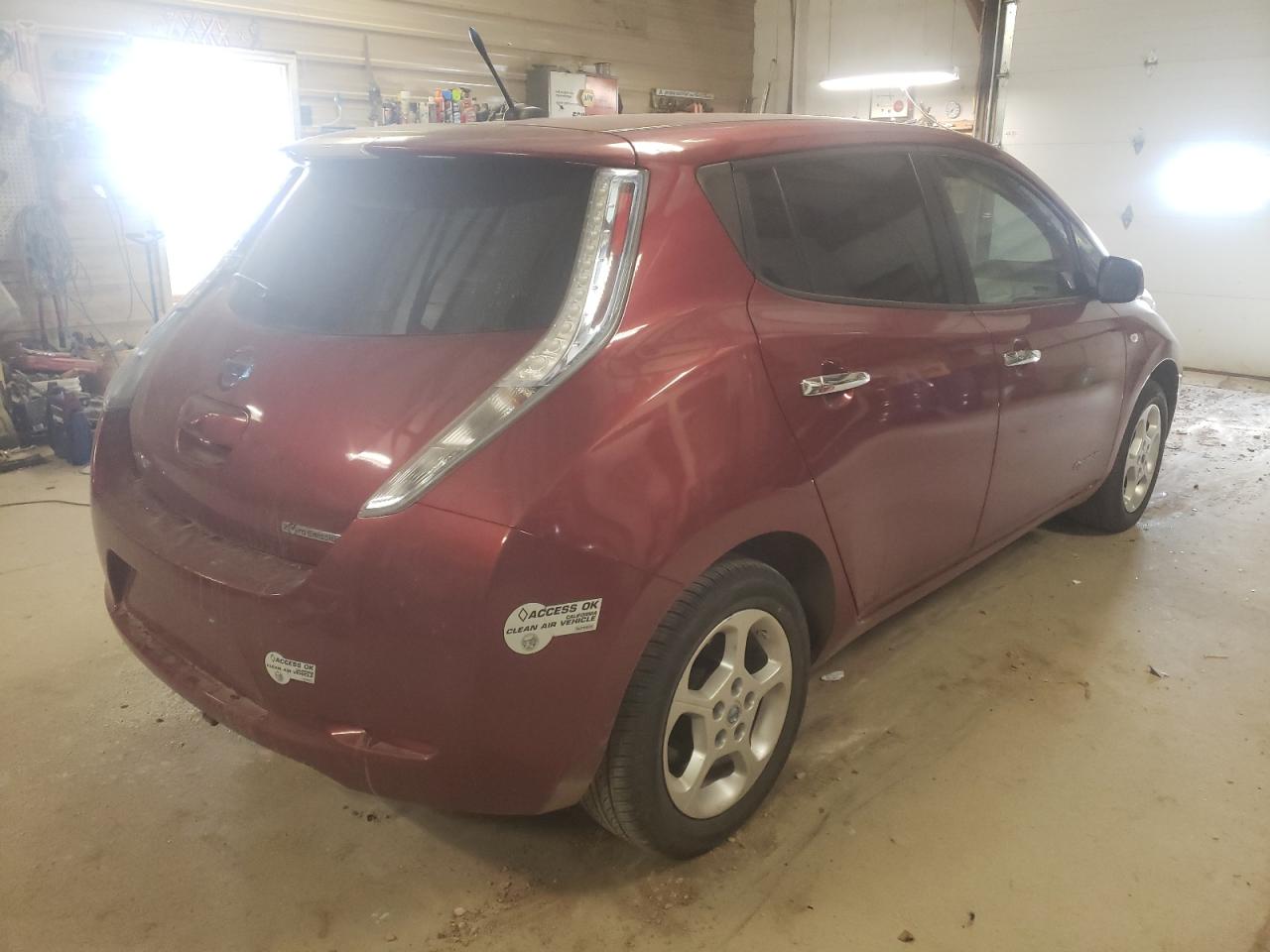 Photo 4 from auction – 2011 NISSAN LEAF SV with VIN JN1AZ0CP6BT003752