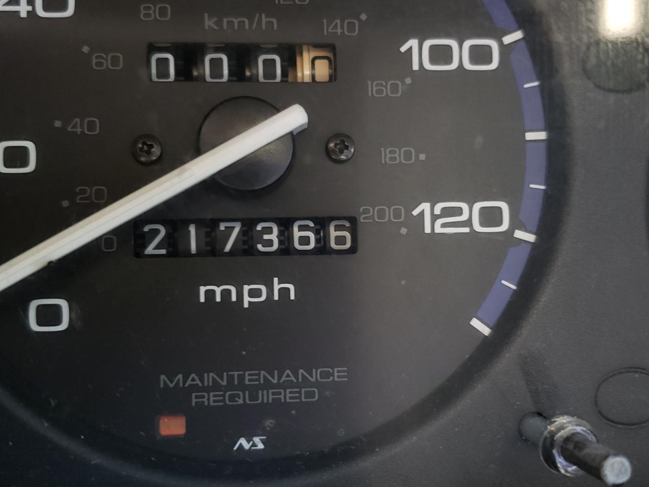 Photo 8 from auction – 2000 HONDA CIVIC BASE with VIN 2HGEJ6611YH568773