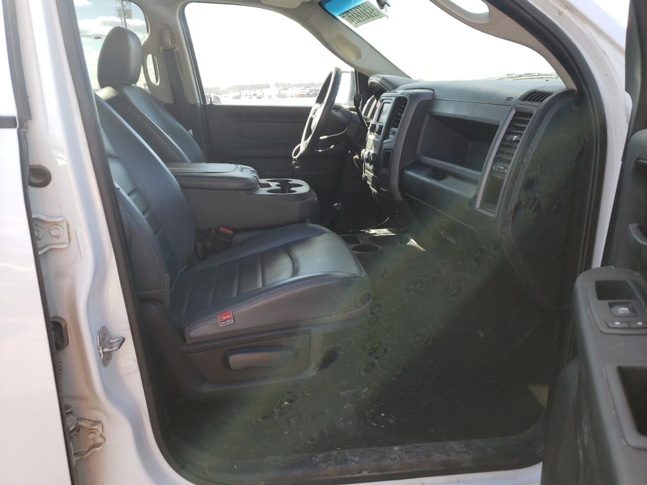 Photo 5 from auction – 2018 RAM 2500 ST with VIN 3C6UR5HL2JG415764
