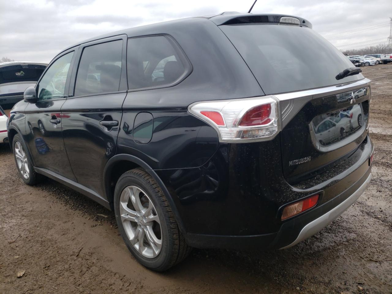 Photo 3 from auction – 2015 MITSUBISHI OUTLANDER with VIN JA4AD3A39FZ010592