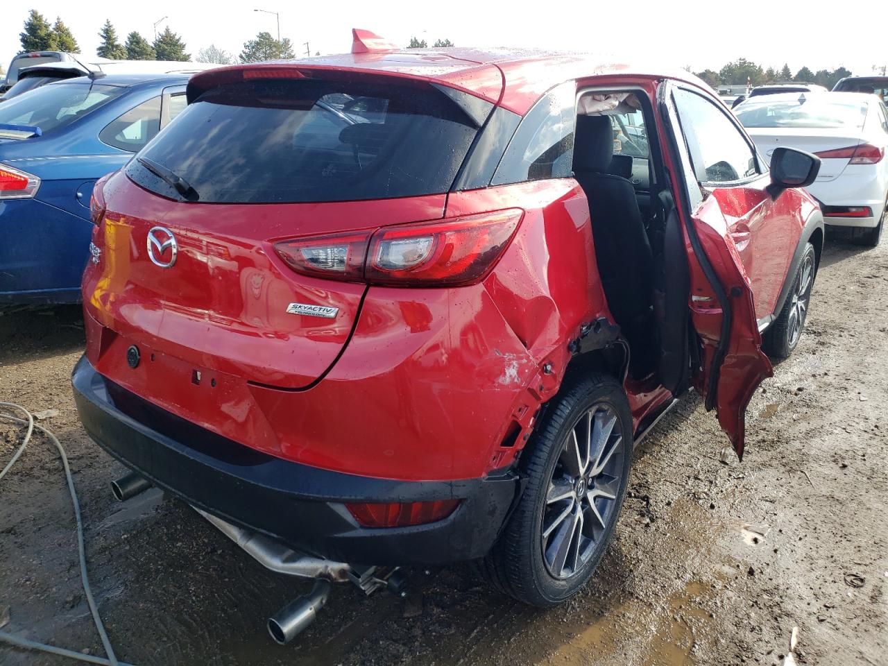 Photo 4 from auction – 2018 MAZDA CX-3 GRAND with VIN JM1DKFD78J0312462
