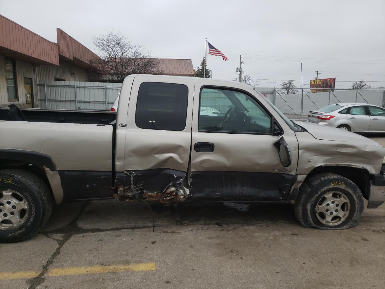 Zdjęcie 9 z aukcji – 2000 CHEVROLET SILVERADO z VIN 1GCEK19T0YE389739