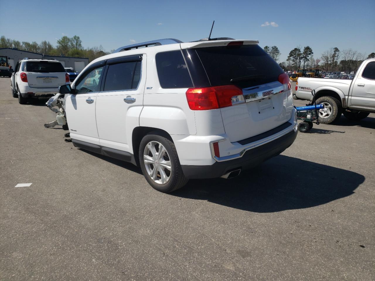 Photo 3 from auction – 2017 GMC TERRAIN SL with VIN 2GKALPEK8H6104905