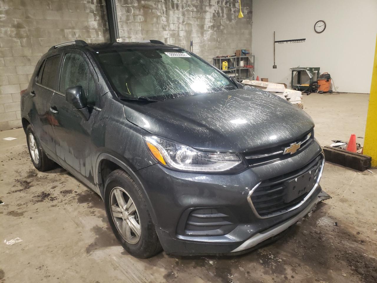CHEVROLET TRAX 1LT 2019 with VIN 3GNCJLSB5KL320406 - Photo from auction