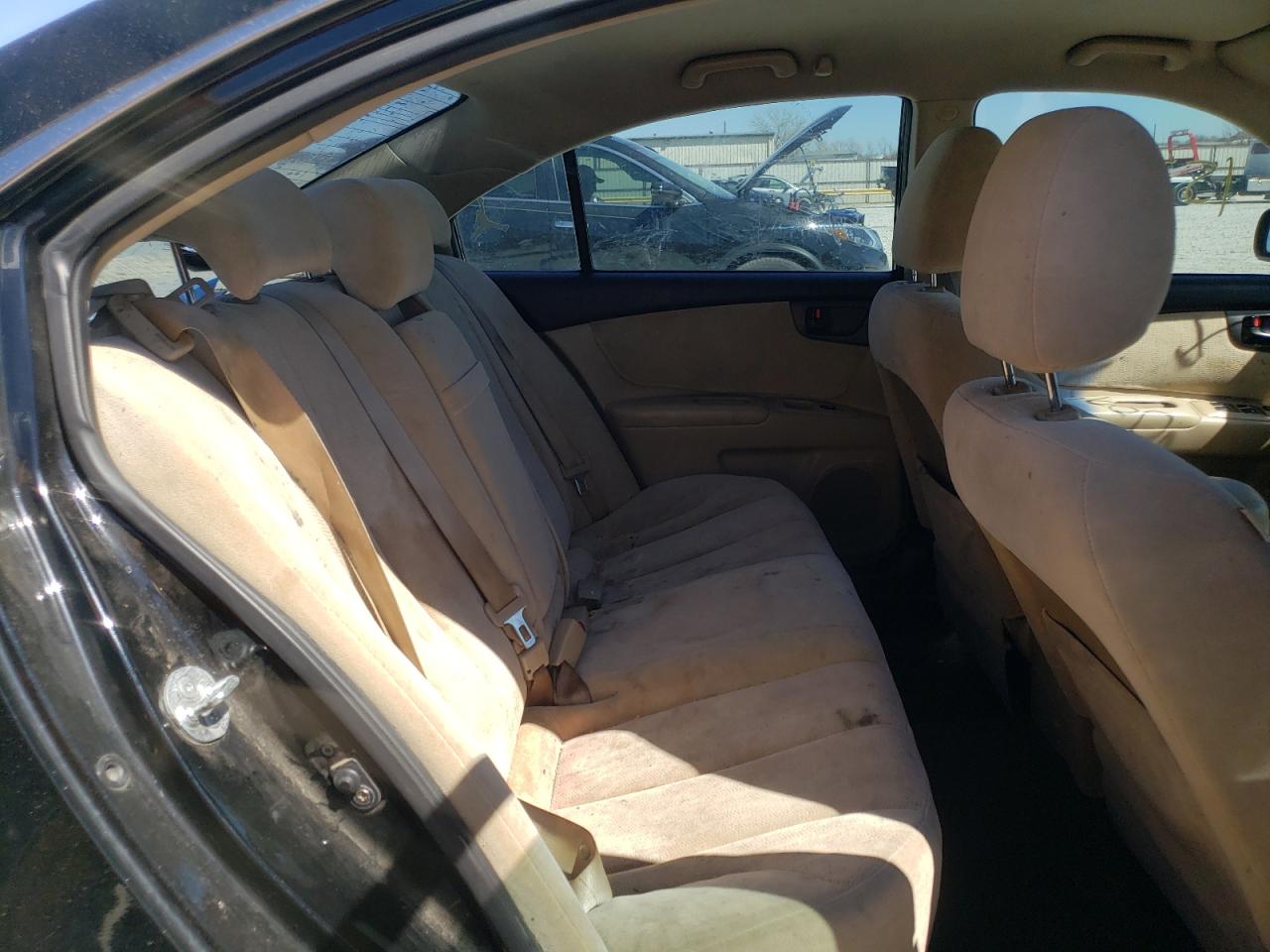 Photo 6 from auction – 2009 KIA OPTIMA LX with VIN KNAGE228595308941