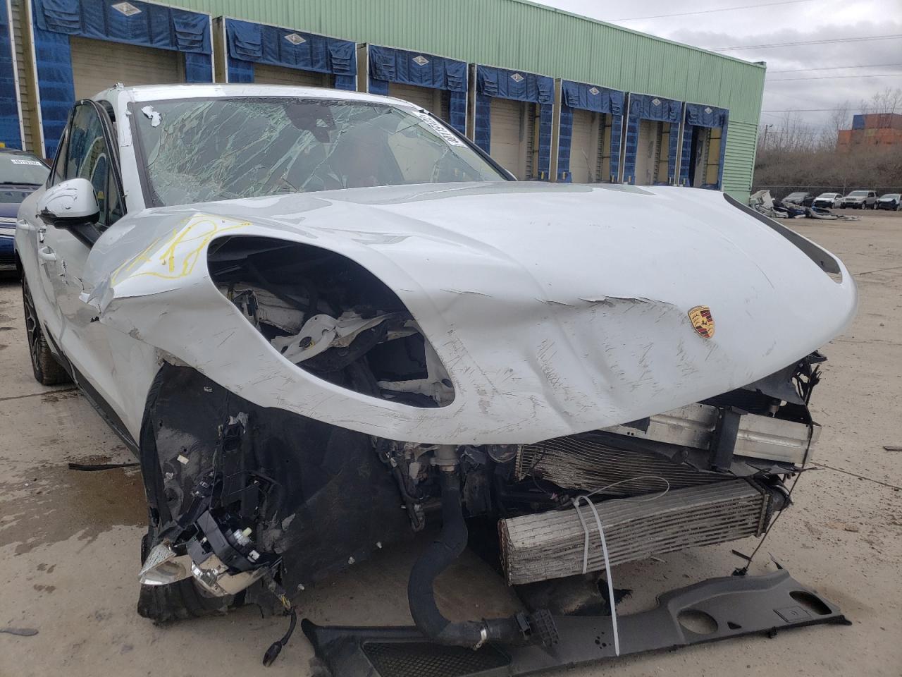 Photo 9 from auction – 2018 PORSCHE MACAN with VIN WP1AA2A54JLB21250