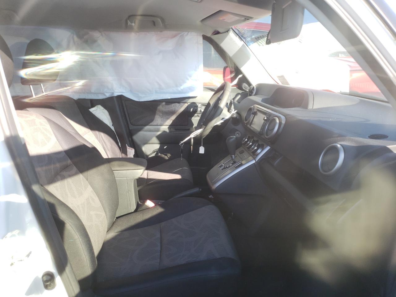 Photo 5 from auction – 2015 TOYOTA SCION XB with VIN JTLZE4FEXFJ077467