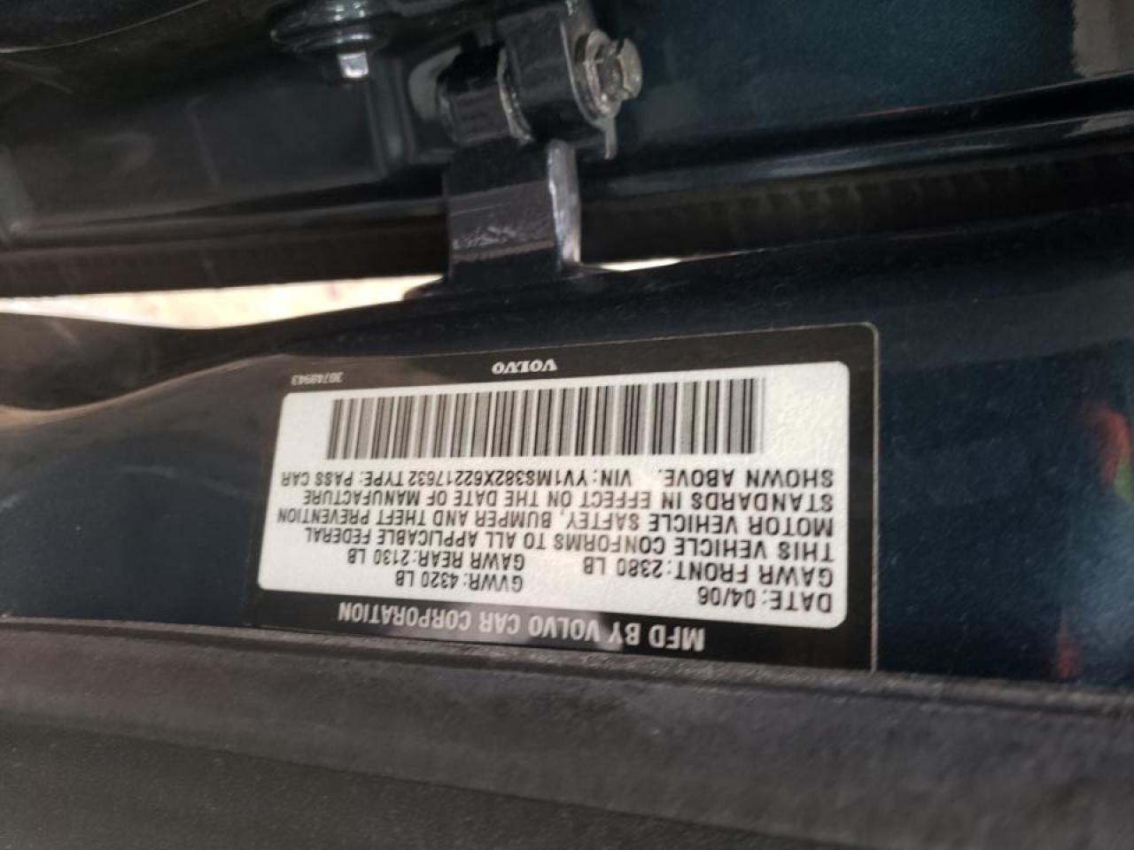 Photo 10 from auction – 2006 VOLVO S40 2.4I with VIN YV1MS382X62217632