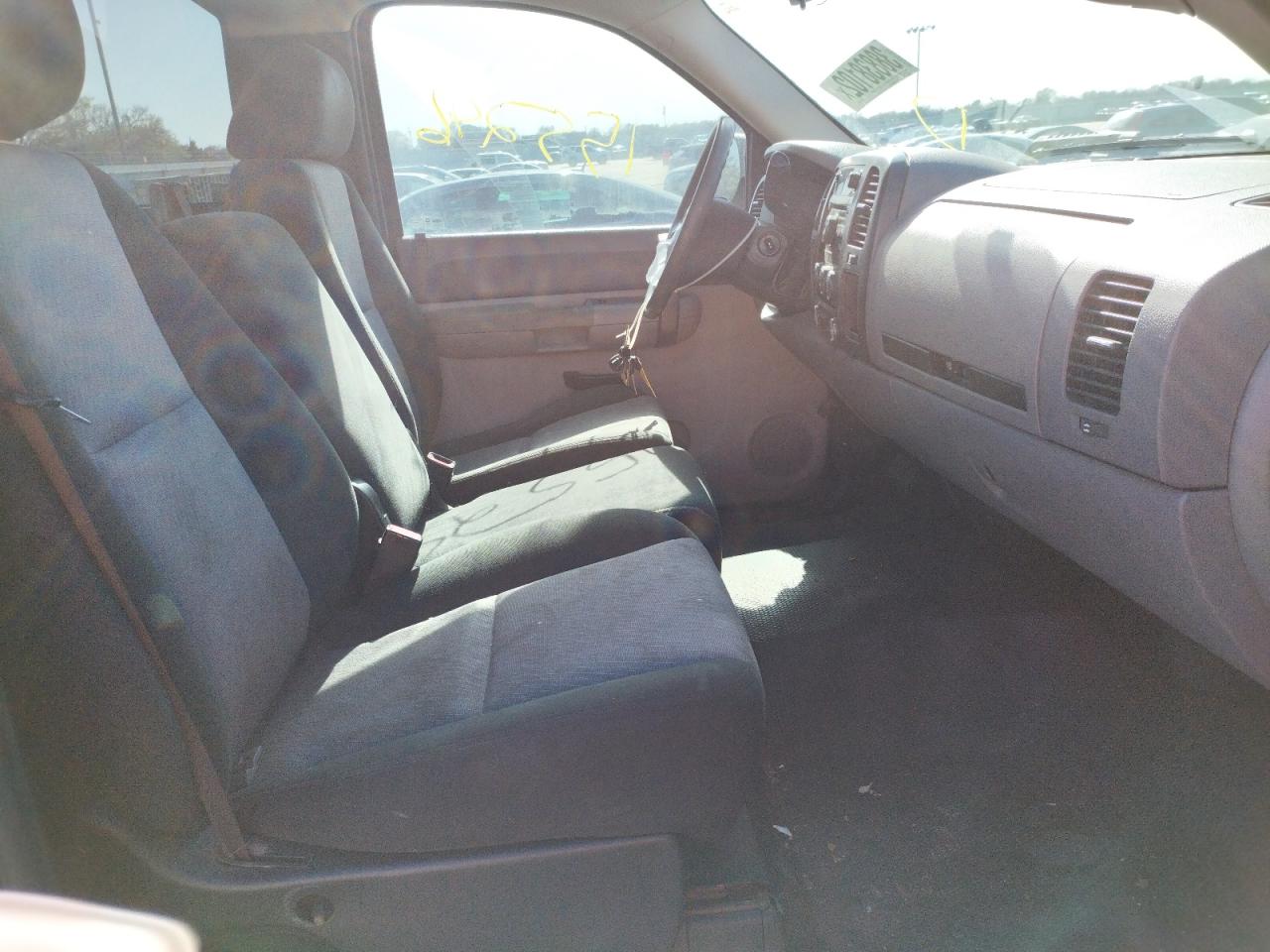 Photo 5 from auction – 2008 CHEVROLET SILVERADO with VIN 1GCEC14C38Z280186