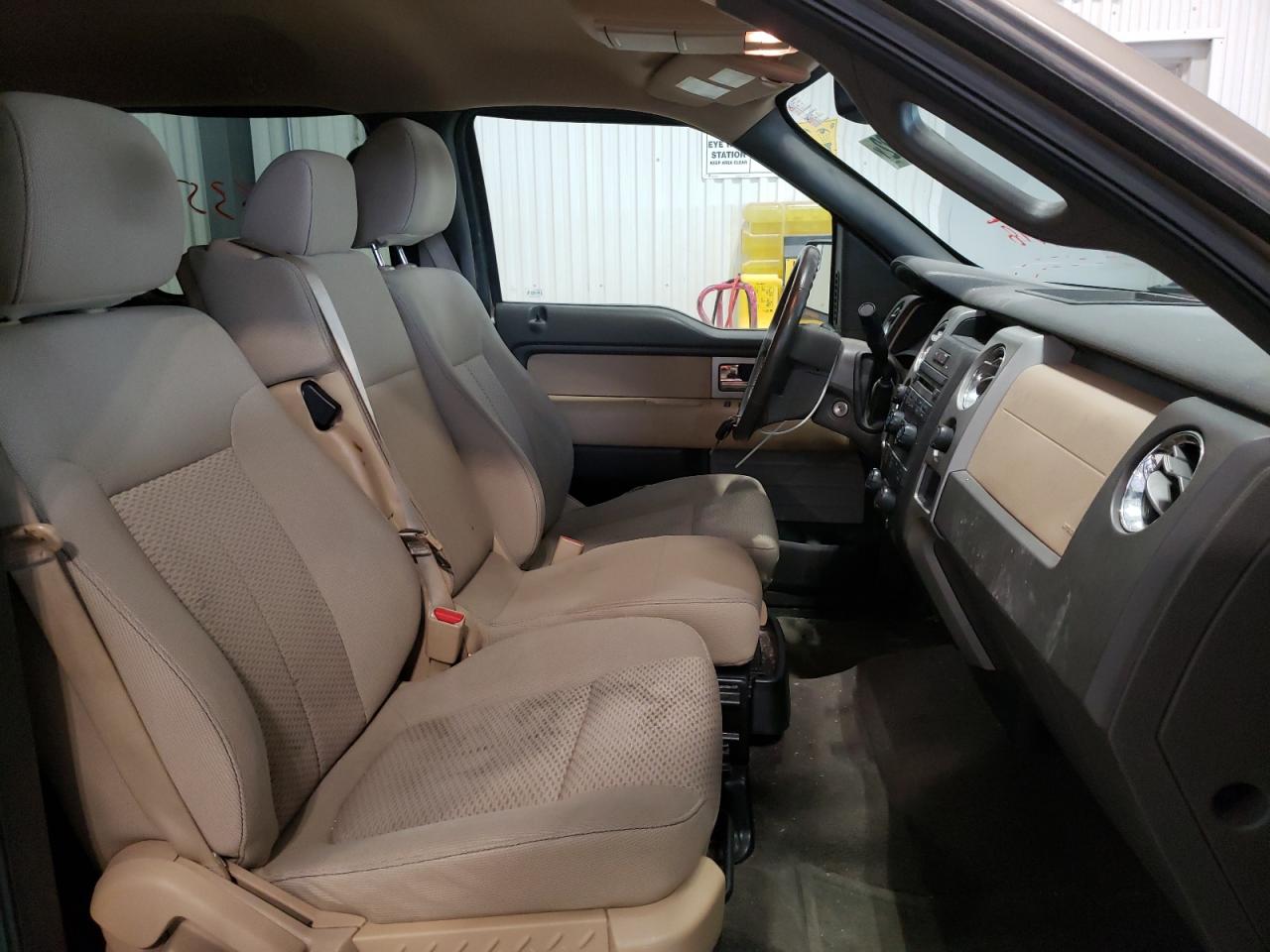 Photo 5 from auction – 2011 FORD F150 SUPER with VIN 1FTFW1EF3BFA74878
