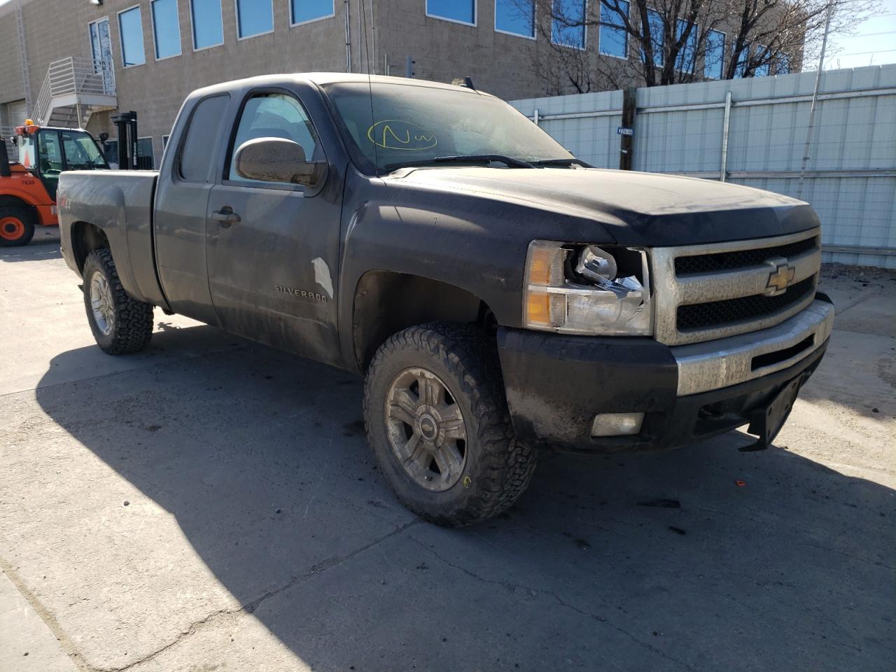 Photo 1 from auction – 2011 CHEVROLET SILVERADO with VIN 1GCRKSE36BZ258117