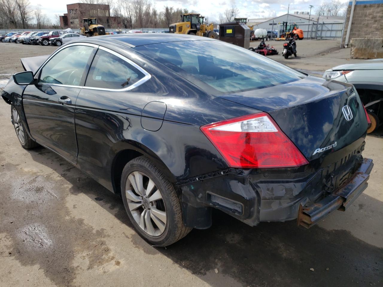Photo 3 from auction – 2009 HONDA ACCORD EX with VIN 1HGCS12769A026862