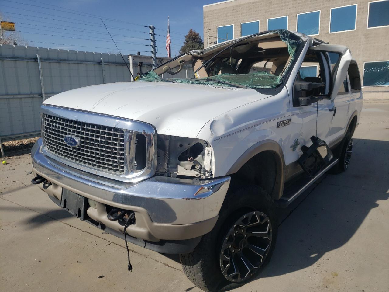 Photo 2 from auction – 2001 FORD EXCURSION with VIN 1FMSU43F01ED72734