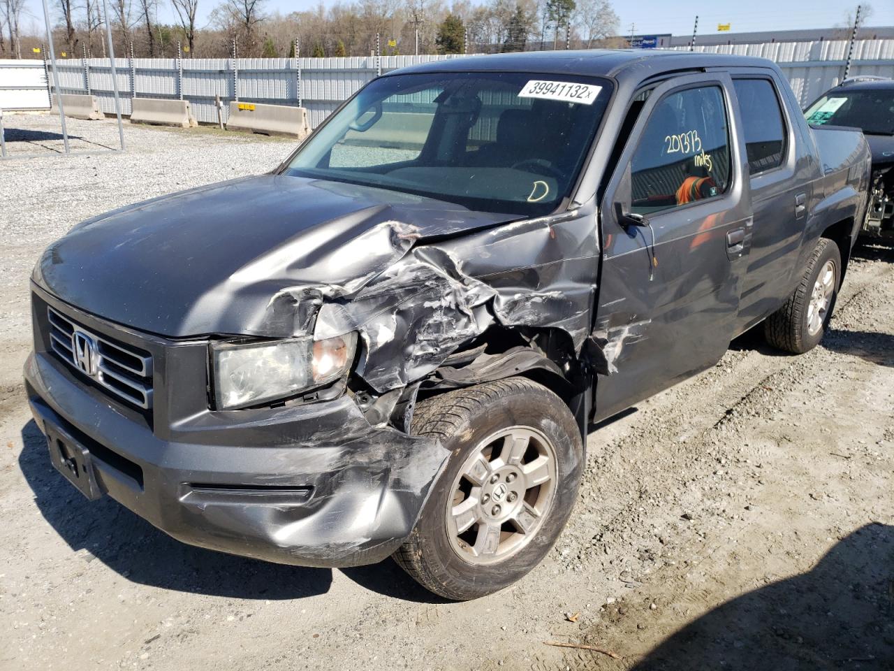 Photo 2 from auction – 2008 HONDA RIDGELINE with VIN 2HJYK16558H525550