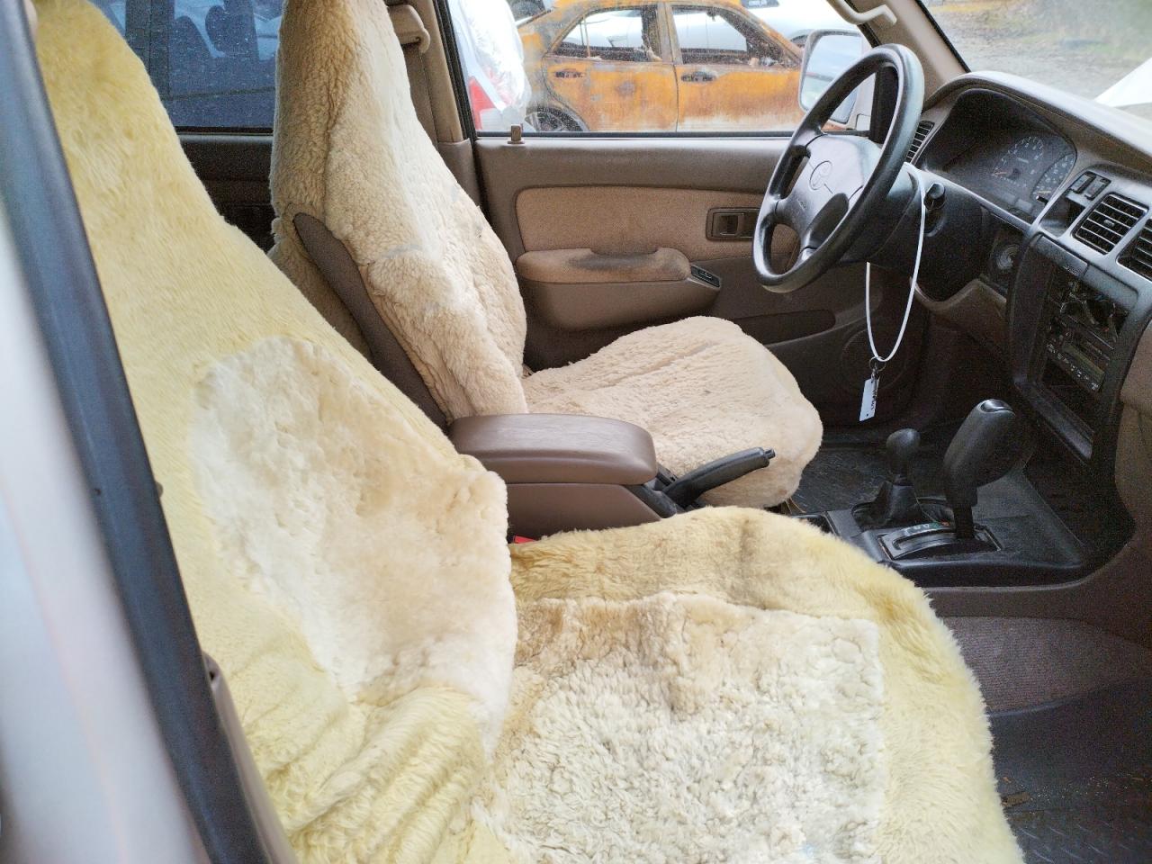 Photo 5 from auction – 1998 TOYOTA 4RUNNER SR with VIN JT3HN86RXW0182635