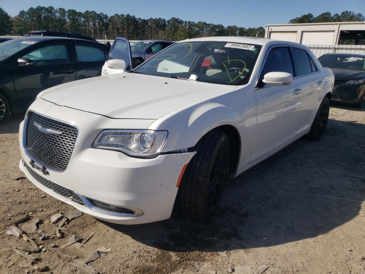 Photo 12 from auction – 2016 CHRYSLER 300 LIMITE with VIN 2C3CCAAG2GH224399