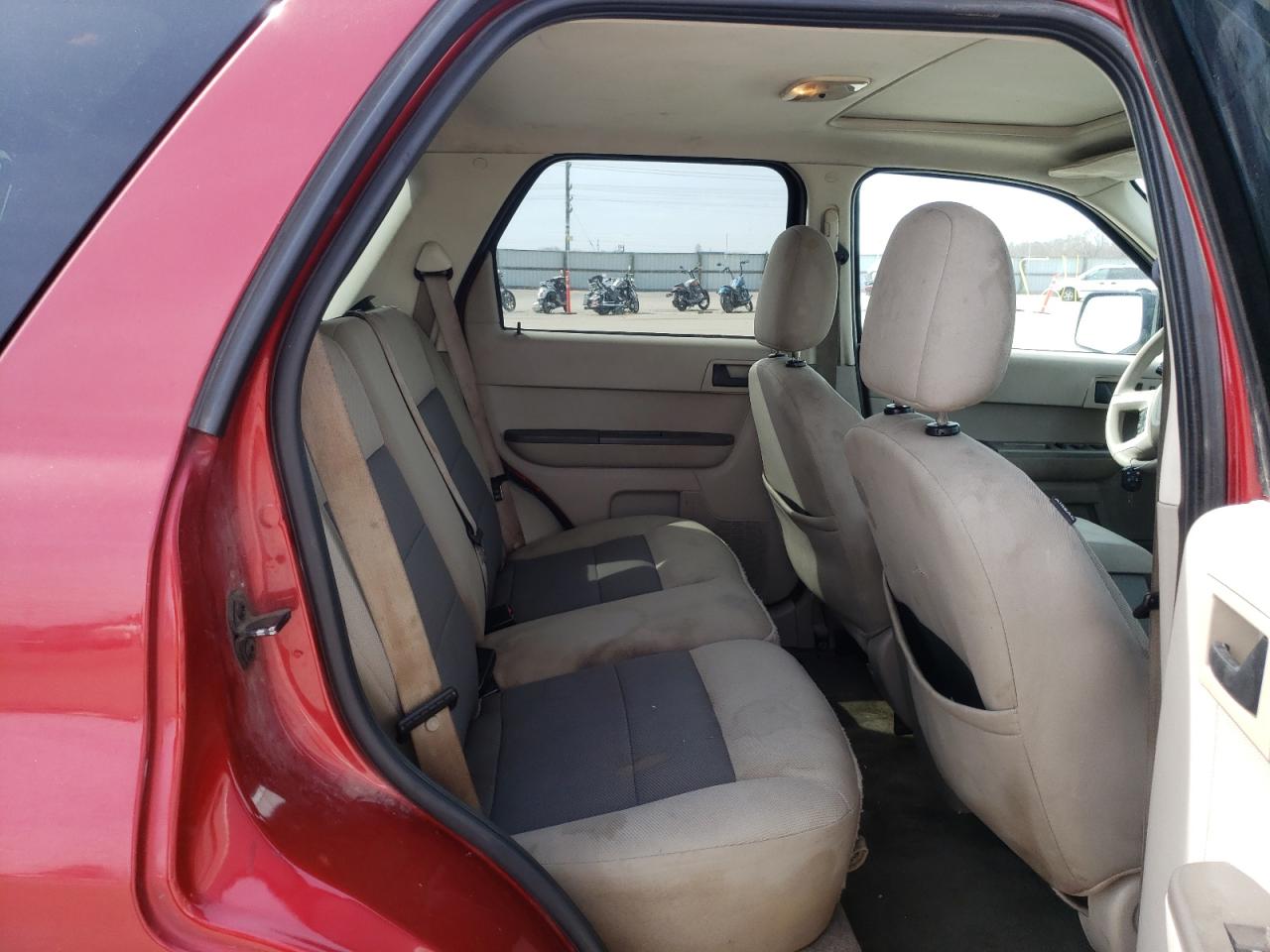 Photo 6 from auction – 2008 FORD ESCAPE XLT with VIN 1FMCU03198KE01614