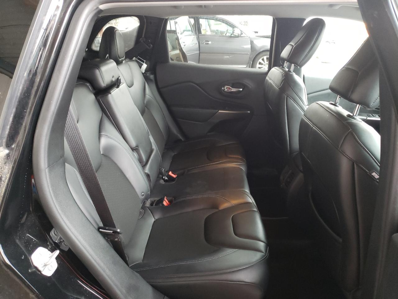 Photo 6 from auction – 2019 JEEP CHEROKEE L with VIN 1C4PJMLB8KD415062