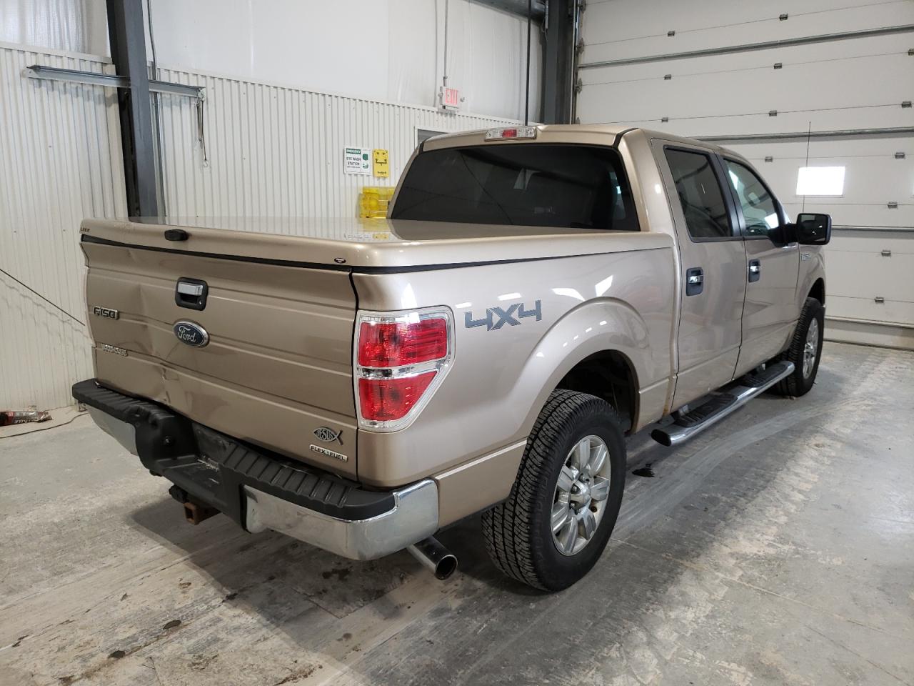 Photo 4 from auction – 2011 FORD F150 SUPER with VIN 1FTFW1EF3BFA74878