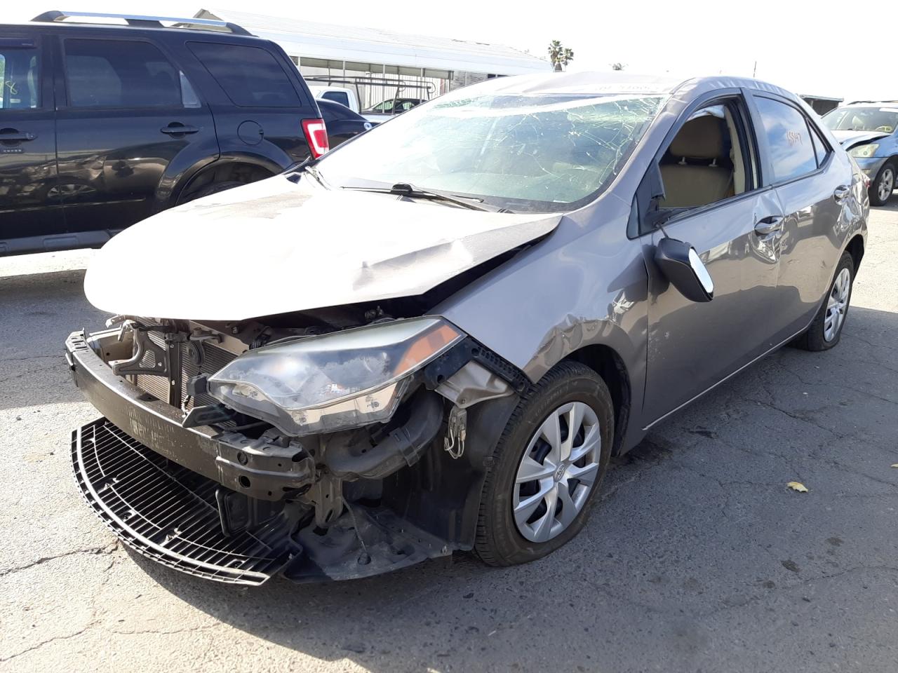 صورة رقم 2 من المزاد - 2015 TOYOTA COROLLA EC مع VIN 5YFBPRHE6FP358842