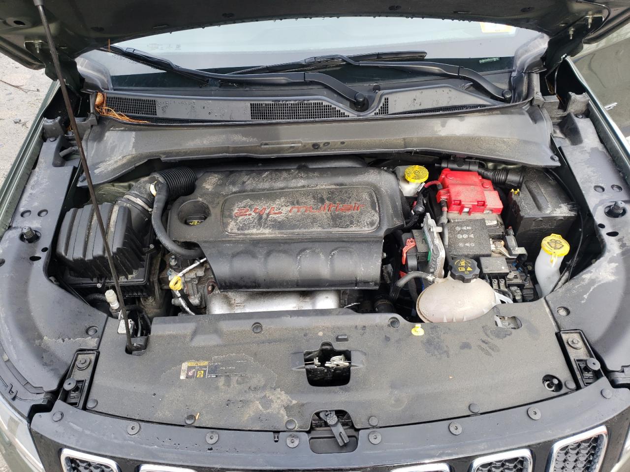 Фото 7 с аукциона – 2019 JEEP COMPASS LA с VIN 3C4NJDBB6KT786773