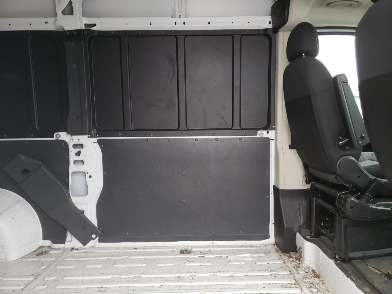 Photo 6 from auction – 2019 RAM PROMASTER with VIN 3C6TRVBG0KE547510