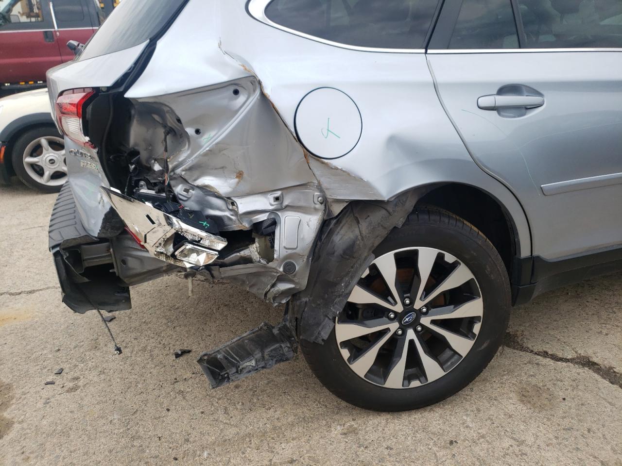 Photo 9 from auction – 2017 SUBARU OUTBACK 2. with VIN 4S4BSANC8H3288609