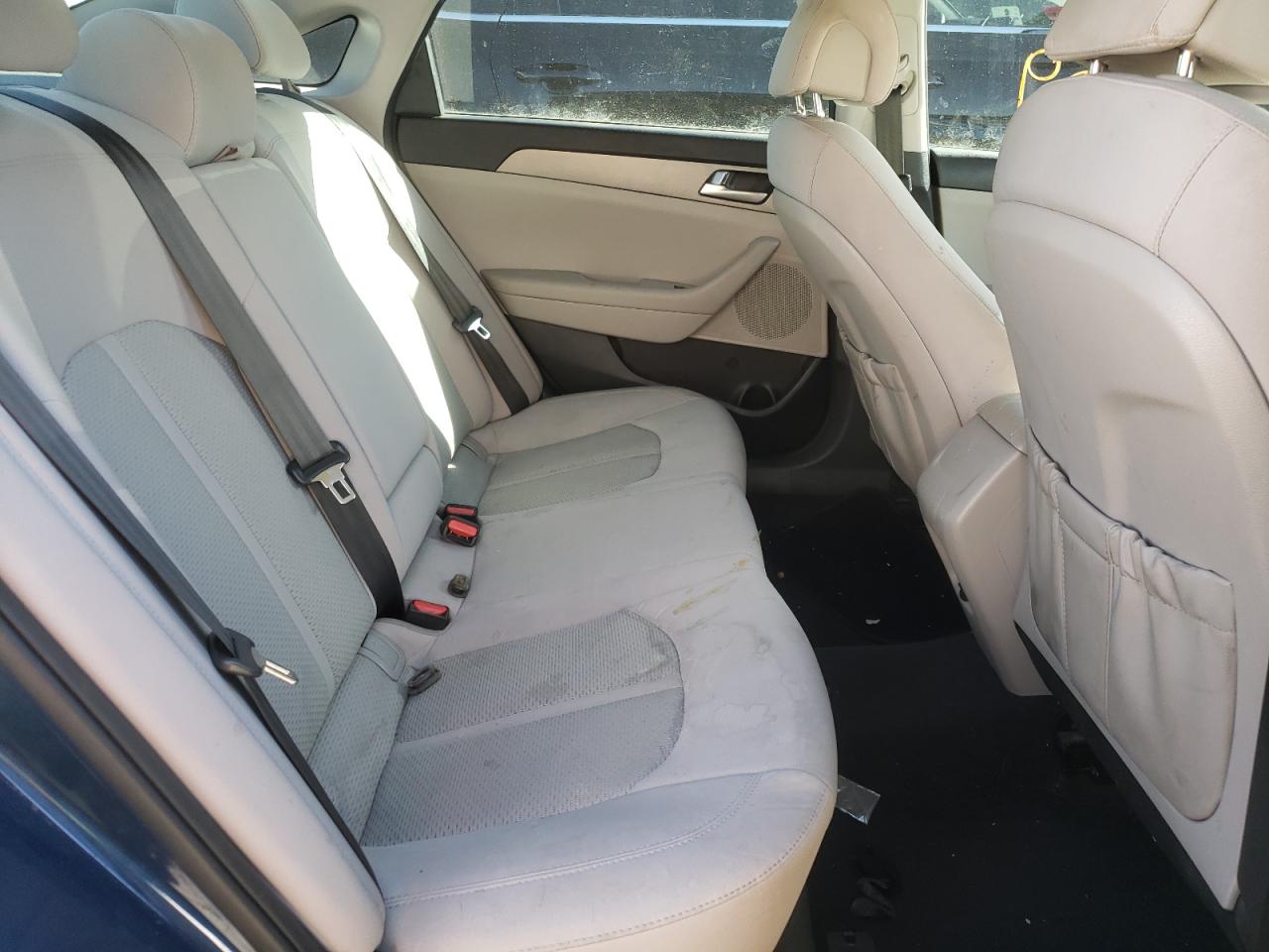 Photo 6 from auction – 2016 HYUNDAI SONATA SE with VIN 5NPE24AF1GH268790