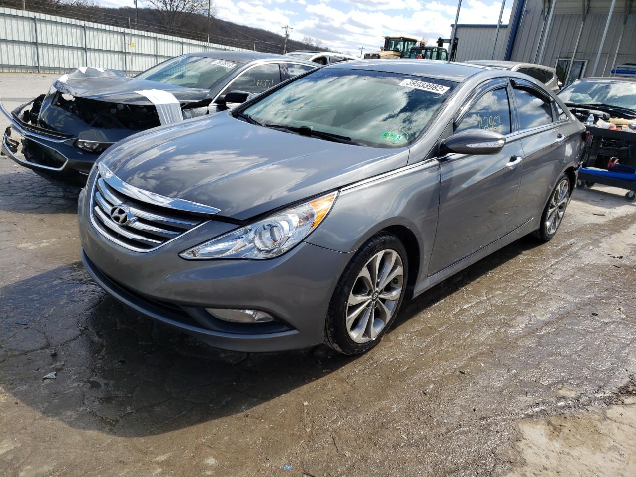 Photo 2 from auction – 2014 HYUNDAI SONATA SE with VIN 5NPEC4AB3EH898592