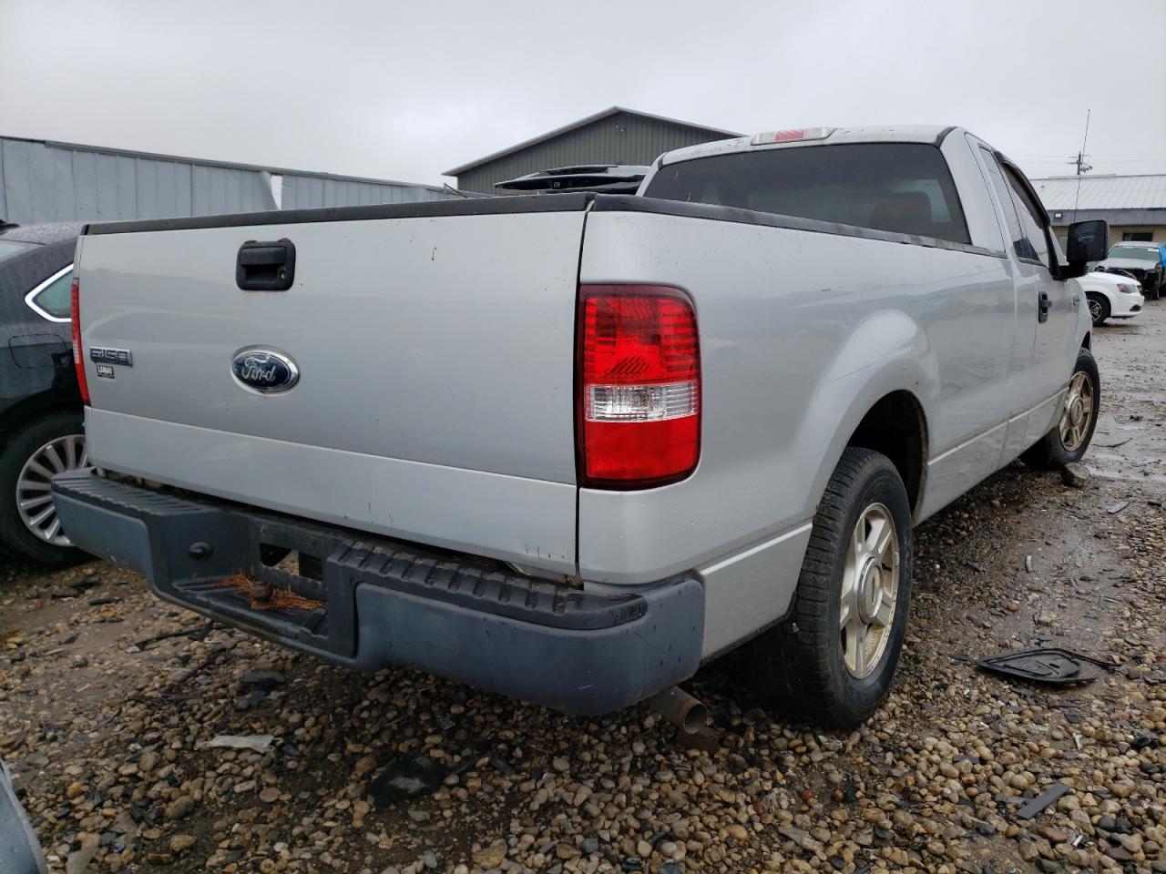Photo 4 from auction – 2006 FORD F150 with VIN 1FTRF12286NA23919